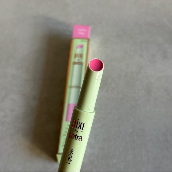 Pixi by Petra LipGlow in Fleur - Picture 4 of 4